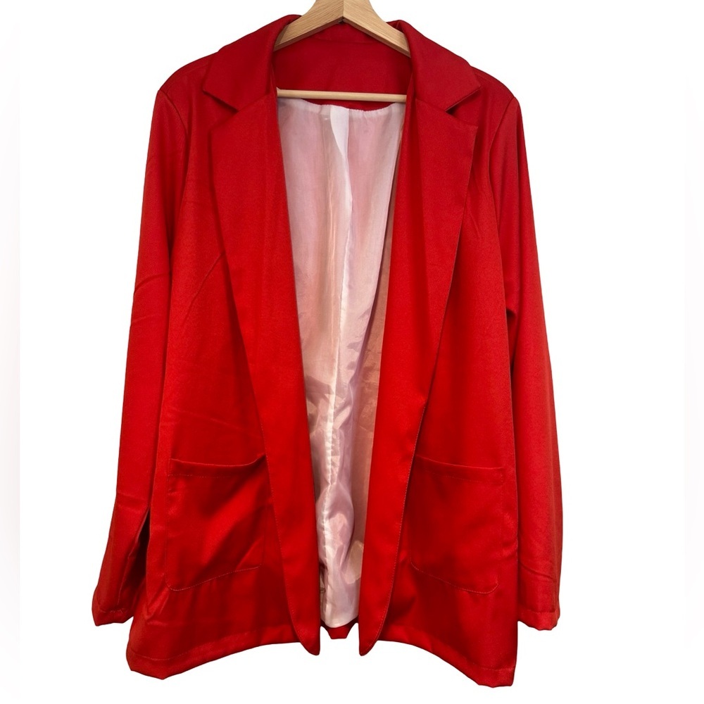 Red Blazer Long Sleeve with Pockets Size M ☀️